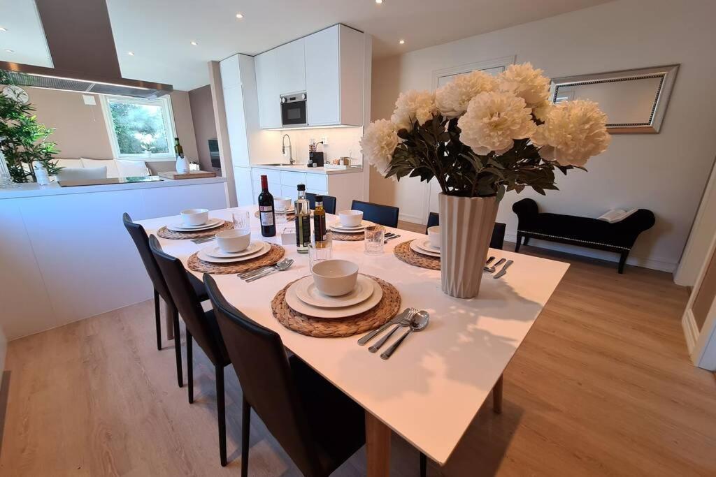Apartment Bright And Modern 2-bedroom Apartment, Near Center, Best Location Stavanger