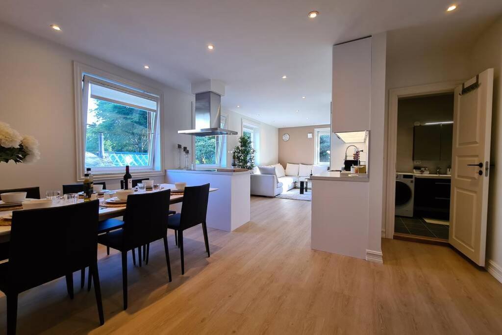 Bright And Modern 2-bedroom Apartment, Near Center, Best Location *